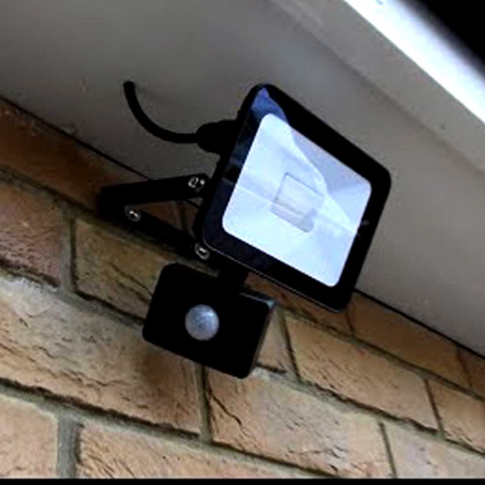 Slim LED Floodlight With PIR Sensor 6000K